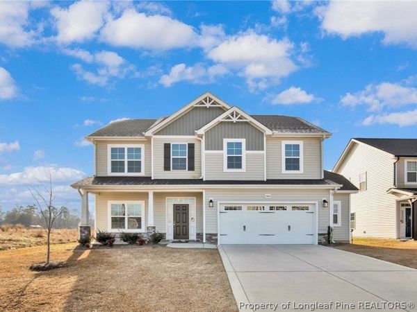 5444 Debut Avenue, Hope Mills, NC 28348