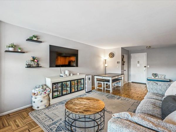 17-85 215th Street , Unit 1P, Bayside, NY 11360