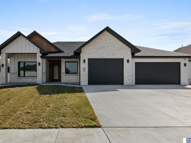 6510 S 90th Street, Lincoln, NE 68526