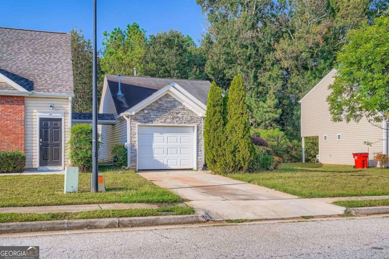 1025 Lakeside Circle, Covington, GA 30016 Main Photo