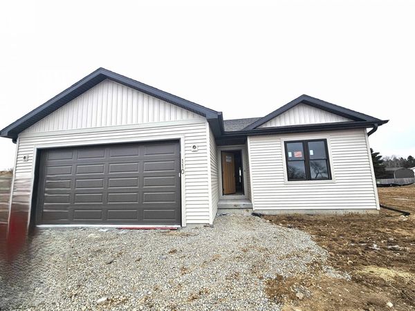 110 Cayuse Court, Fox Lake, WI 53933