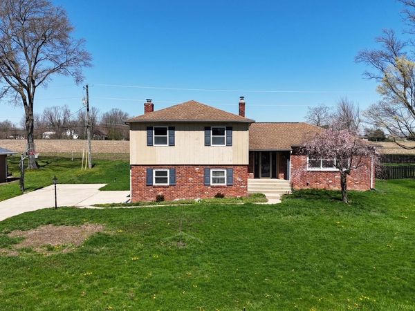 2032 Old Oak Drive, West Lafayette, IN 47906