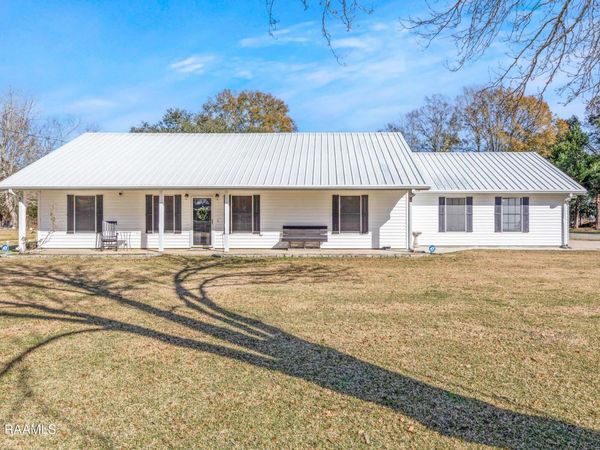 4401 Leonce Theriot Road, New Iberia, LA 70560