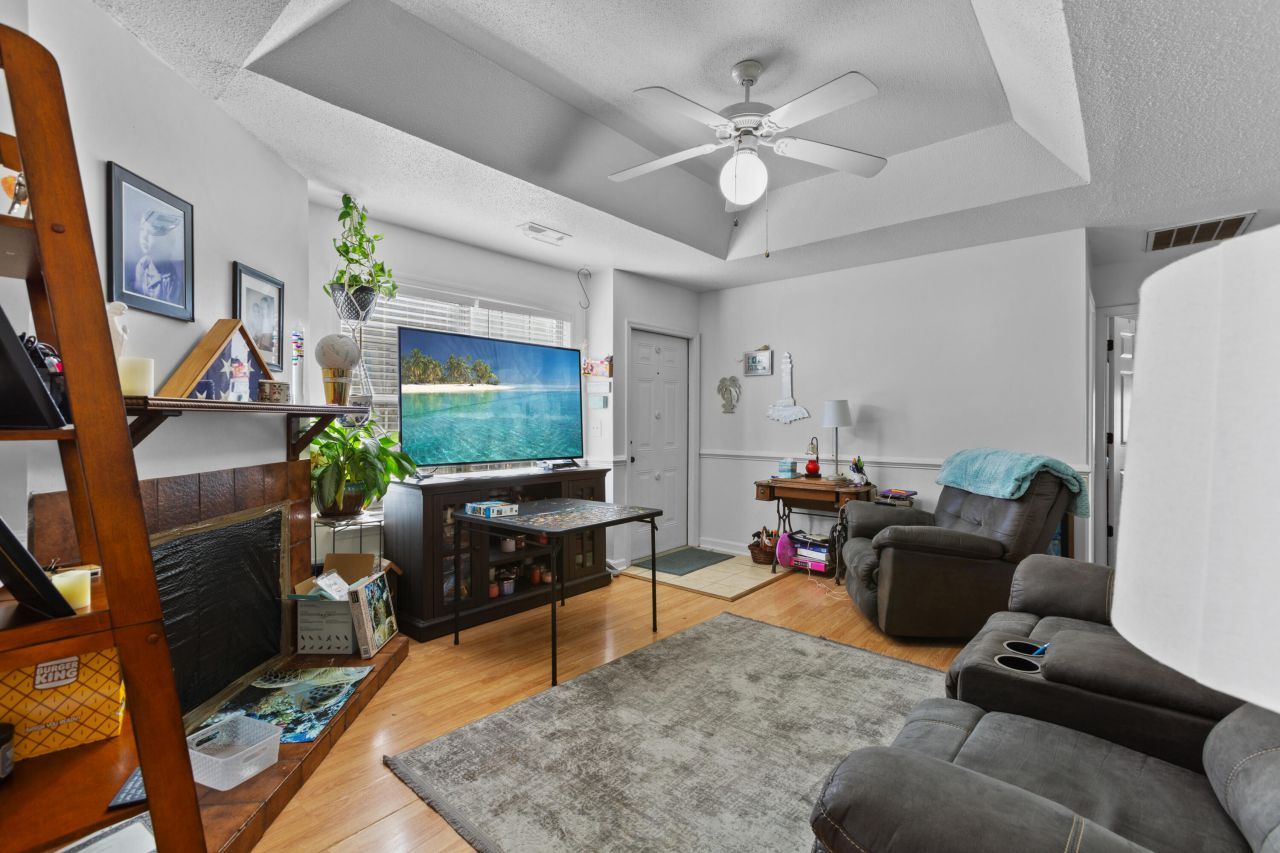 4148 Hickory Lane Photo 16