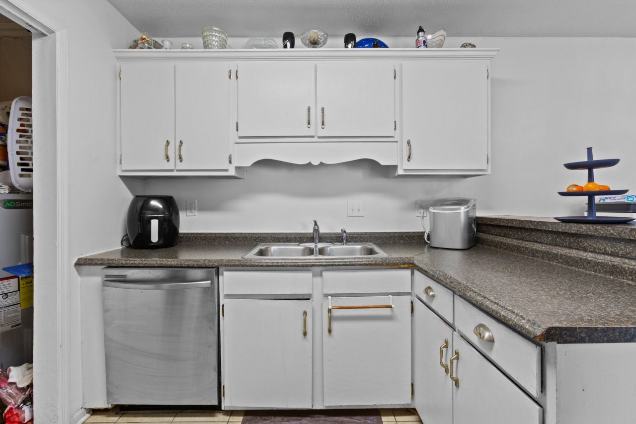 4148 Hickory Lane Photo 25