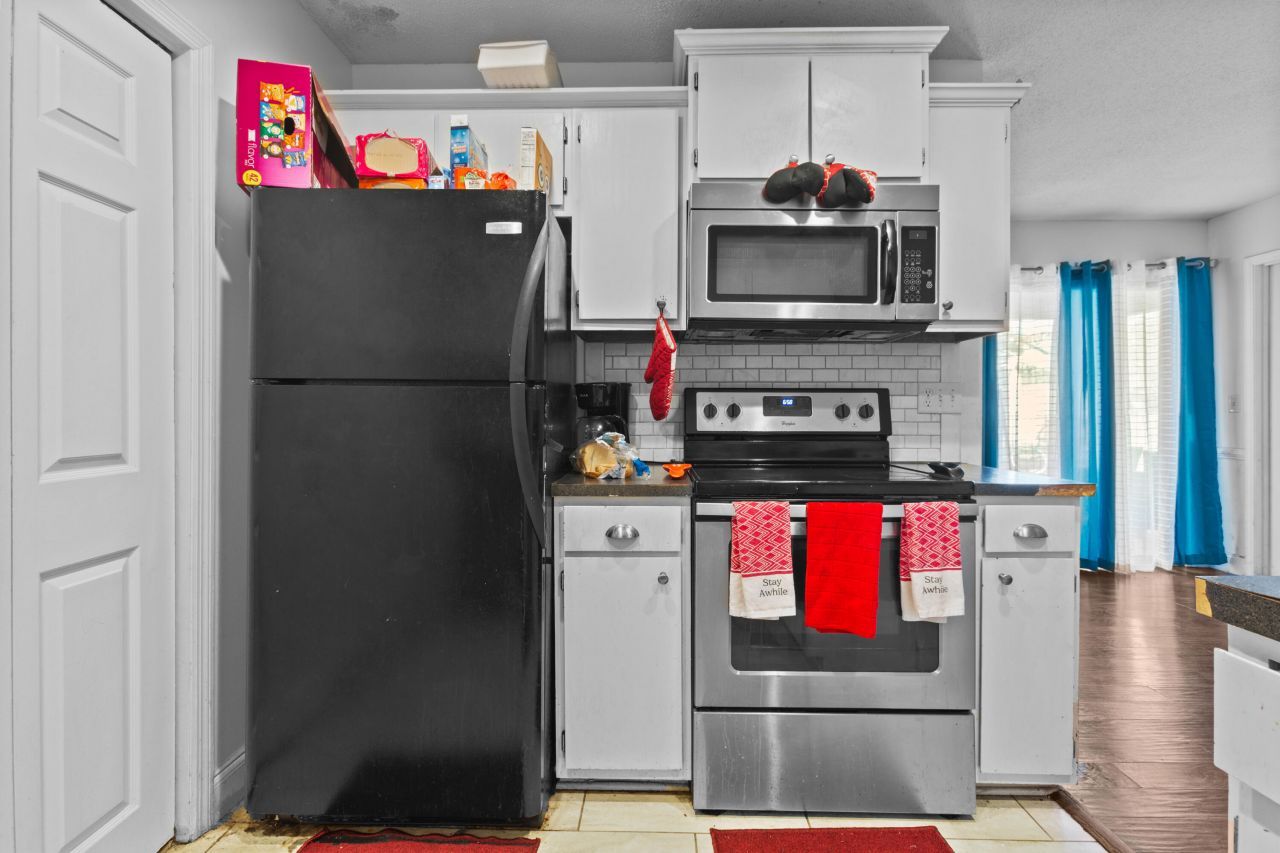 4148 Hickory Lane Photo 9