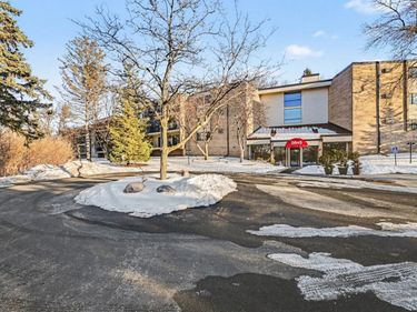 5645 Green Circle Drive, Unit 315, Minnetonka, MN 55343