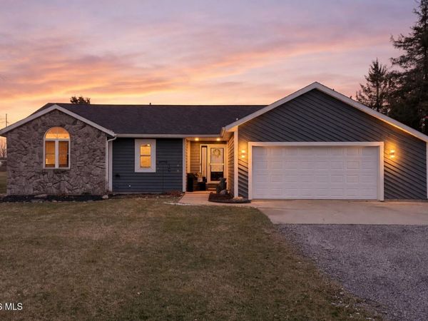 902 E Church Street, West Unity, OH 43570