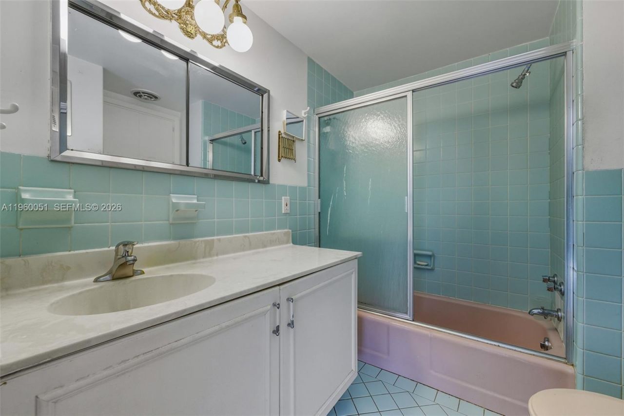 1 Harbour Way, Unit 108, Bal Harbour, FL 33154 Photo