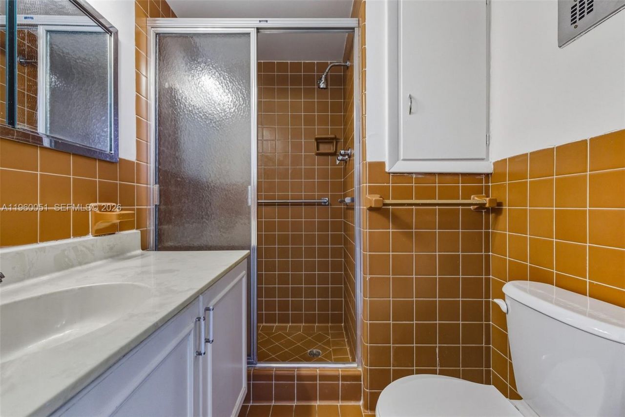 1 Harbour Way, Unit 108, Bal Harbour, FL 33154 Photo