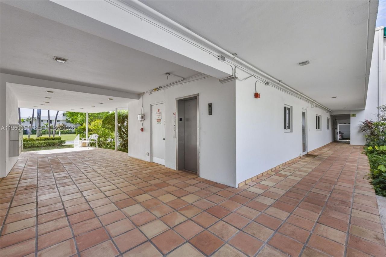 1 Harbour Way, Unit 108, Bal Harbour, FL 33154 Photo
