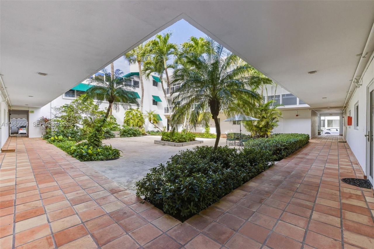 1 Harbour Way, Unit 108, Bal Harbour, FL 33154 Photo