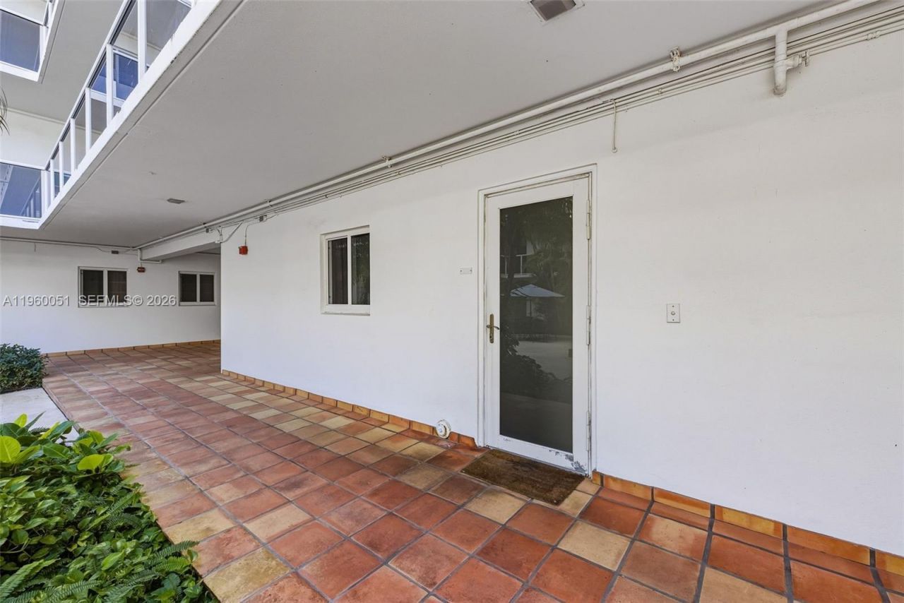 1 Harbour Way, Unit 108, Bal Harbour, FL 33154 Photo