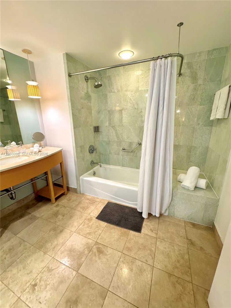 18683 Collins Ave, Unit 2006, Sunny Isles Beach, FL 33160 Photo