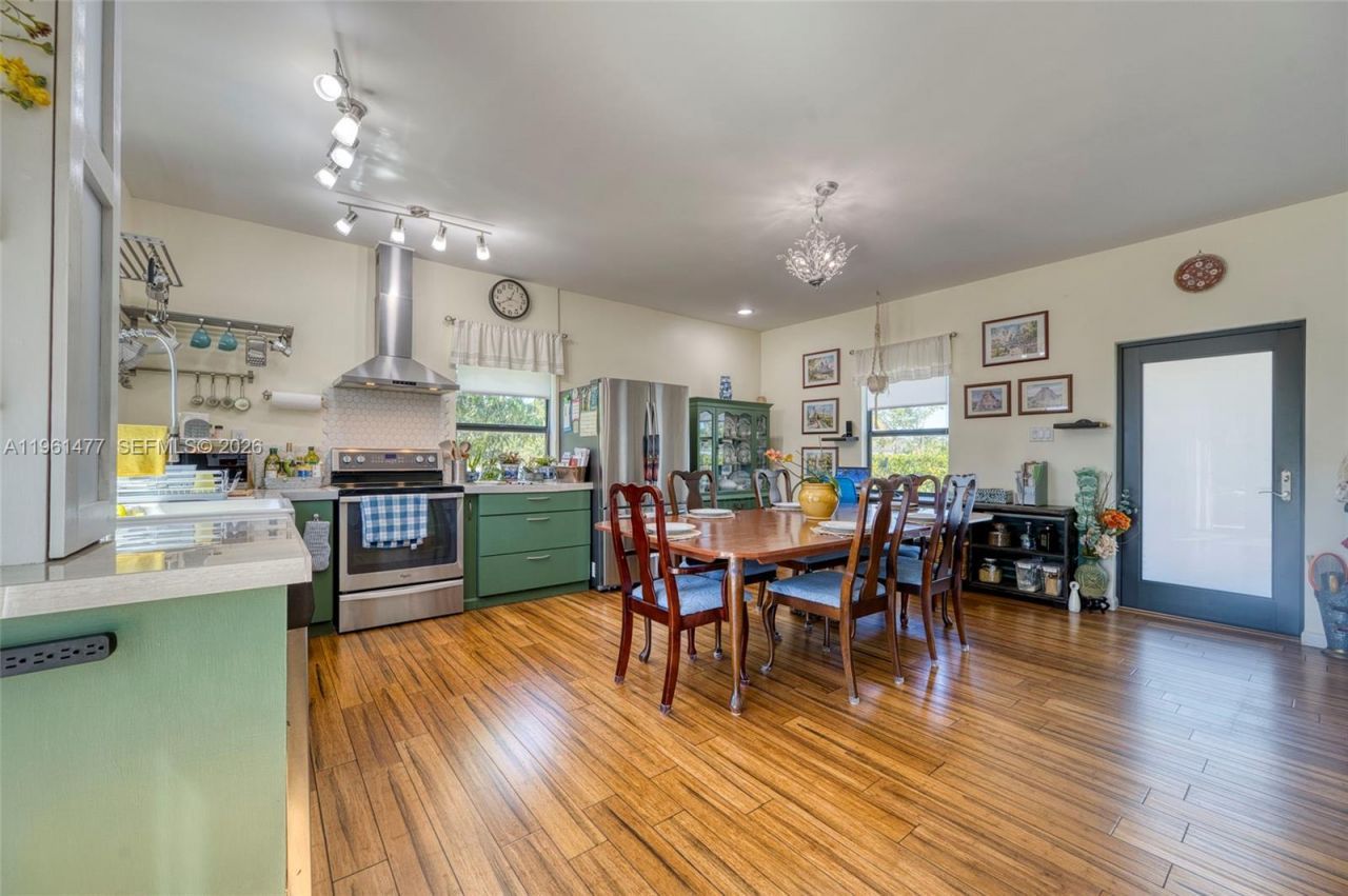 18860 SW 354th Ter, Homestead, FL 33034 Photo