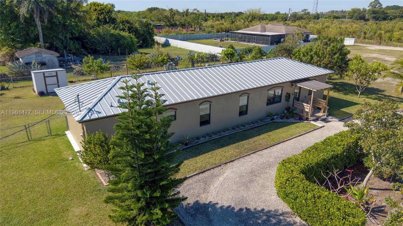 18860 SW 354th Ter, Homestead, FL 33034 Photo