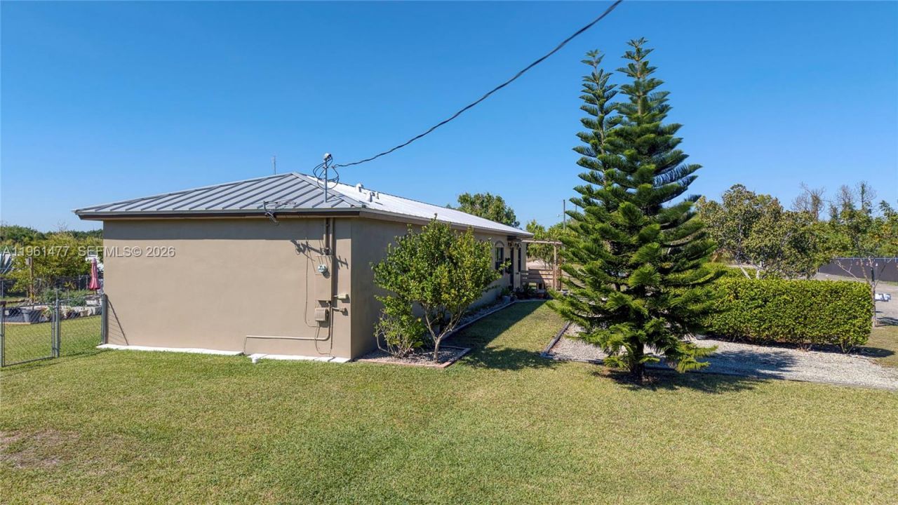 18860 SW 354th Ter, Homestead, FL 33034 Photo