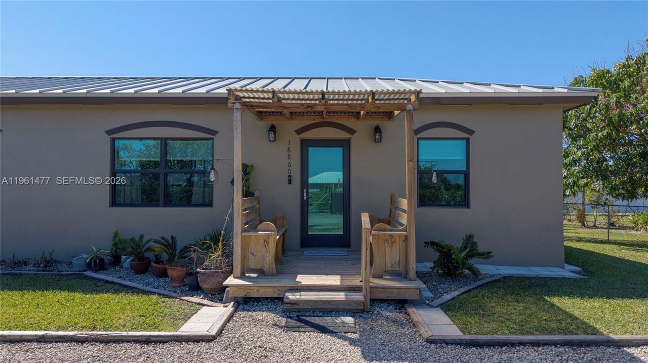 18860 SW 354th Ter, Homestead, FL 33034 Photo