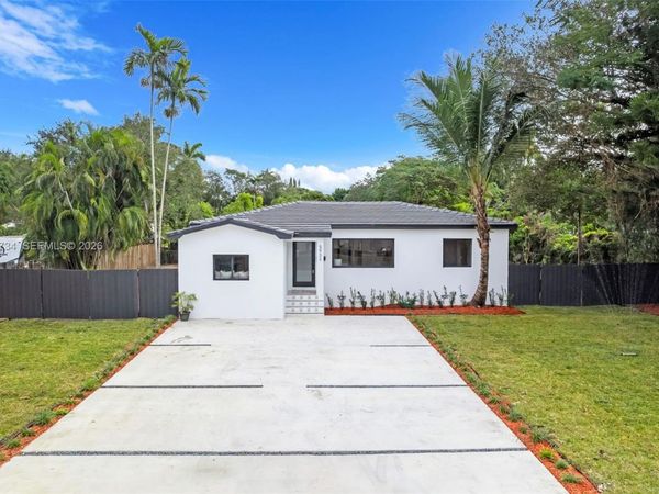 5933 SW 61st Ave, South Miami, FL 33143