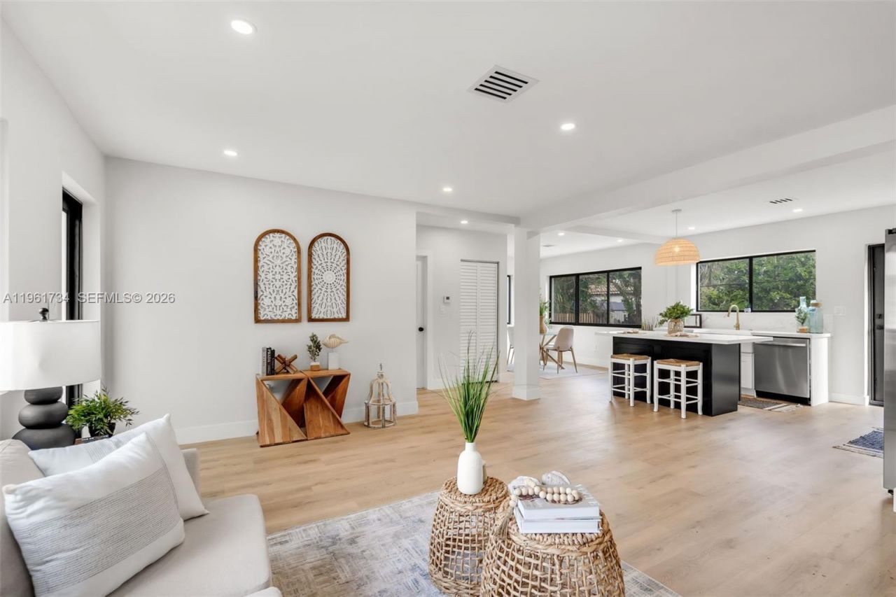 5933 SW 61st Ave, South Miami, FL 33143 Photo