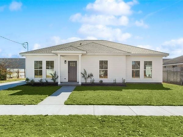 2513 NANCY Street, Meraux, LA 70075