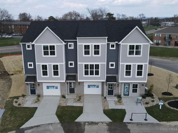 604 Brightview Place, Unit 33, Forest Park, OH 45240