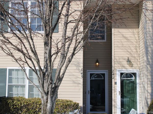 843 Madeira Boulevard, Melville, NY 11747