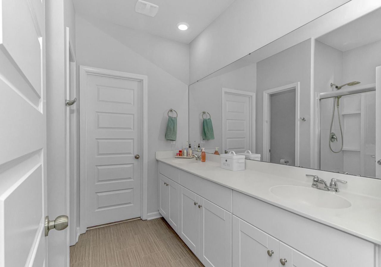 1551 Swing Bridge Way Photo 13