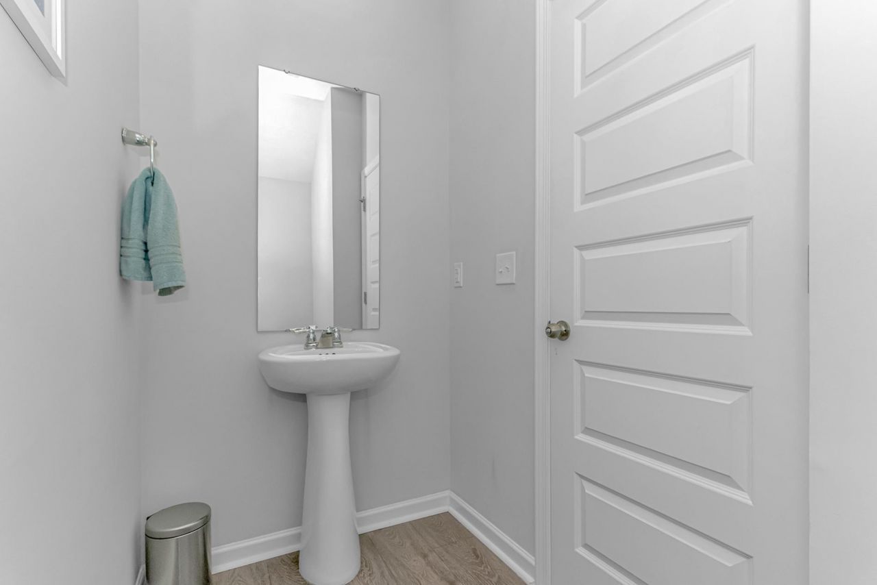 1551 Swing Bridge Way Photo 16