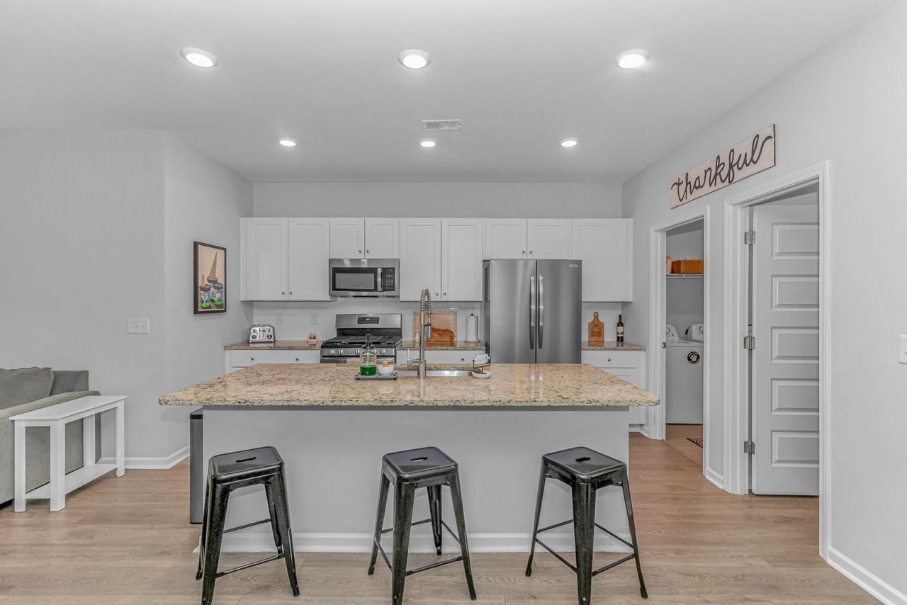 1551 Swing Bridge Way Photo 4