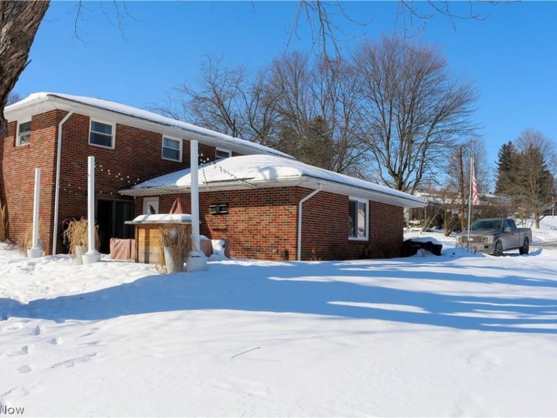 313 5th Street, Sugarcreek, OH 44681 Photo 2