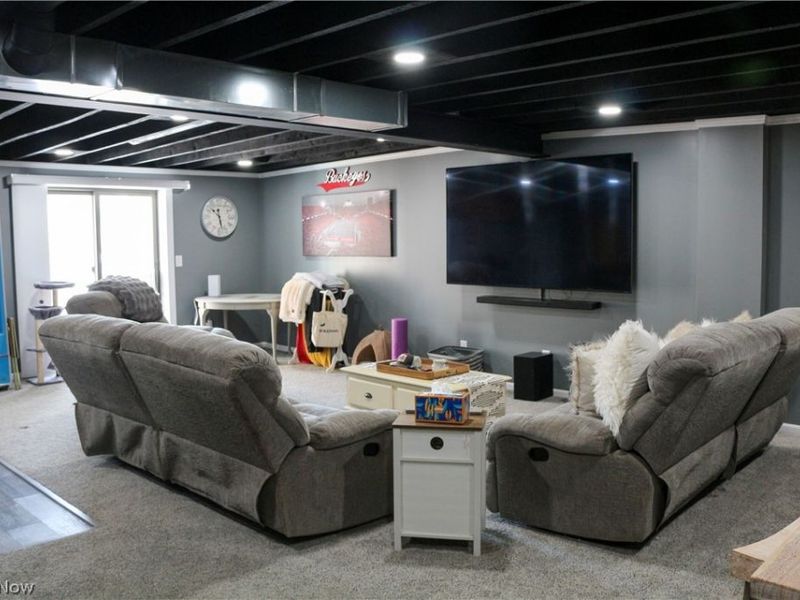 313 5th Street, Sugarcreek, OH 44681 Photo 8