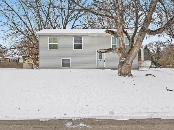 2955 W 74th Avenue, Merrillville, IN 46410