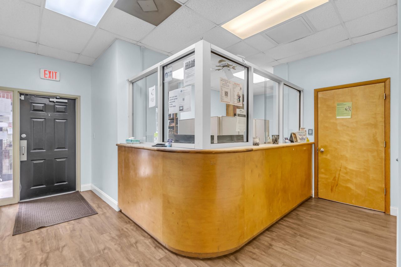 3800 Faber Place Drive  Photo 10