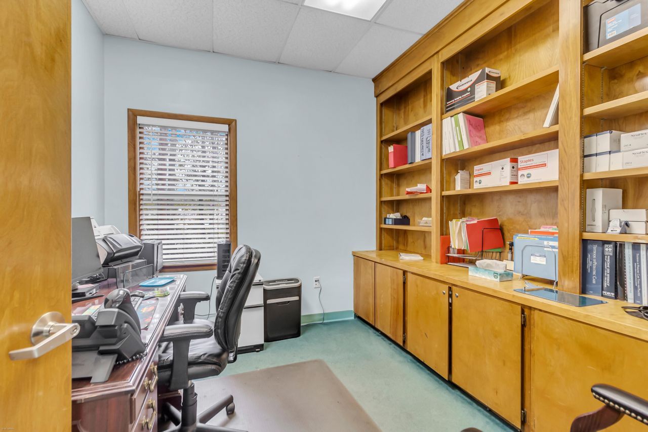 3800 Faber Place Drive  Photo 14