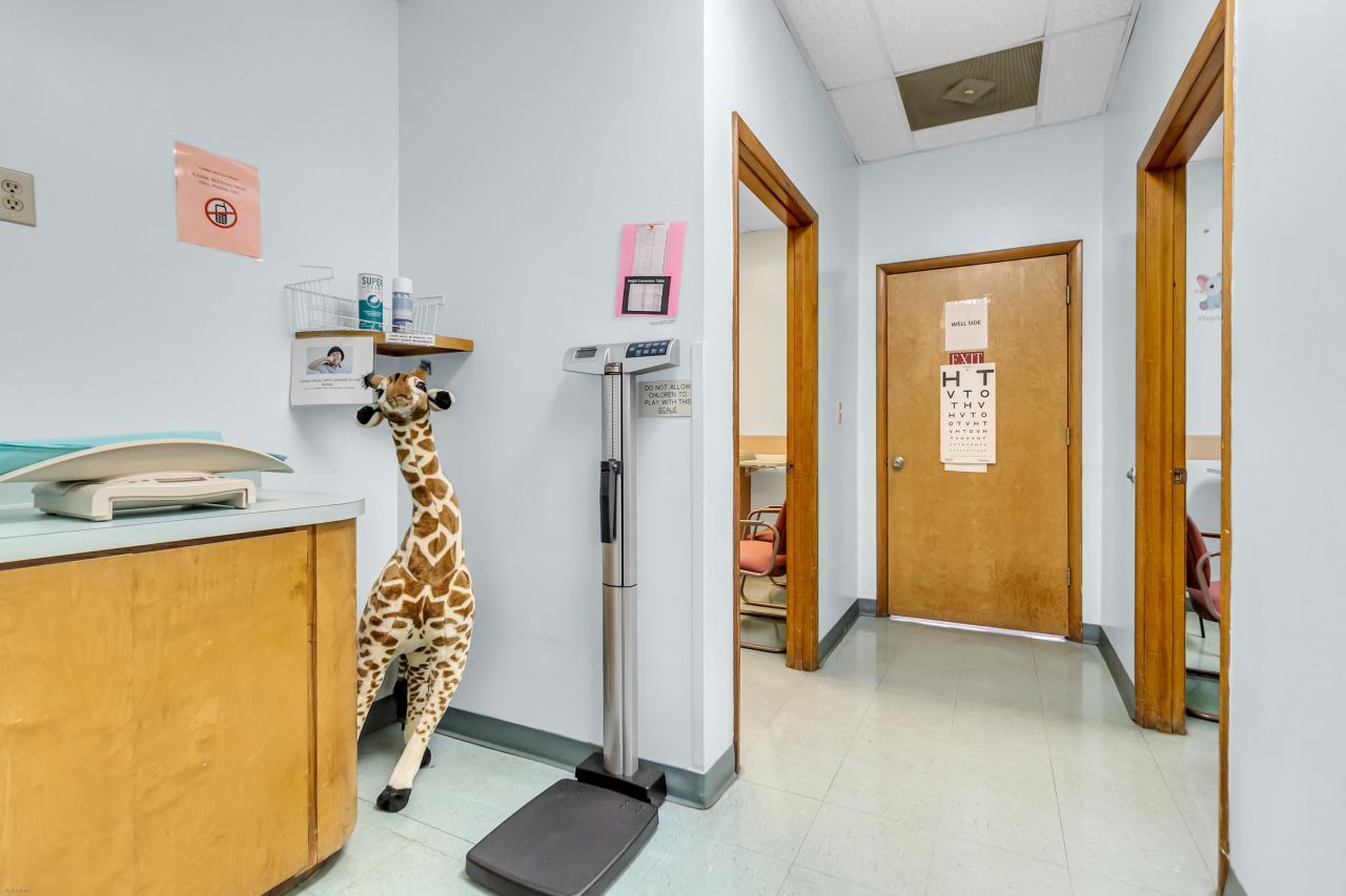 3800 Faber Place Drive  Photo 21