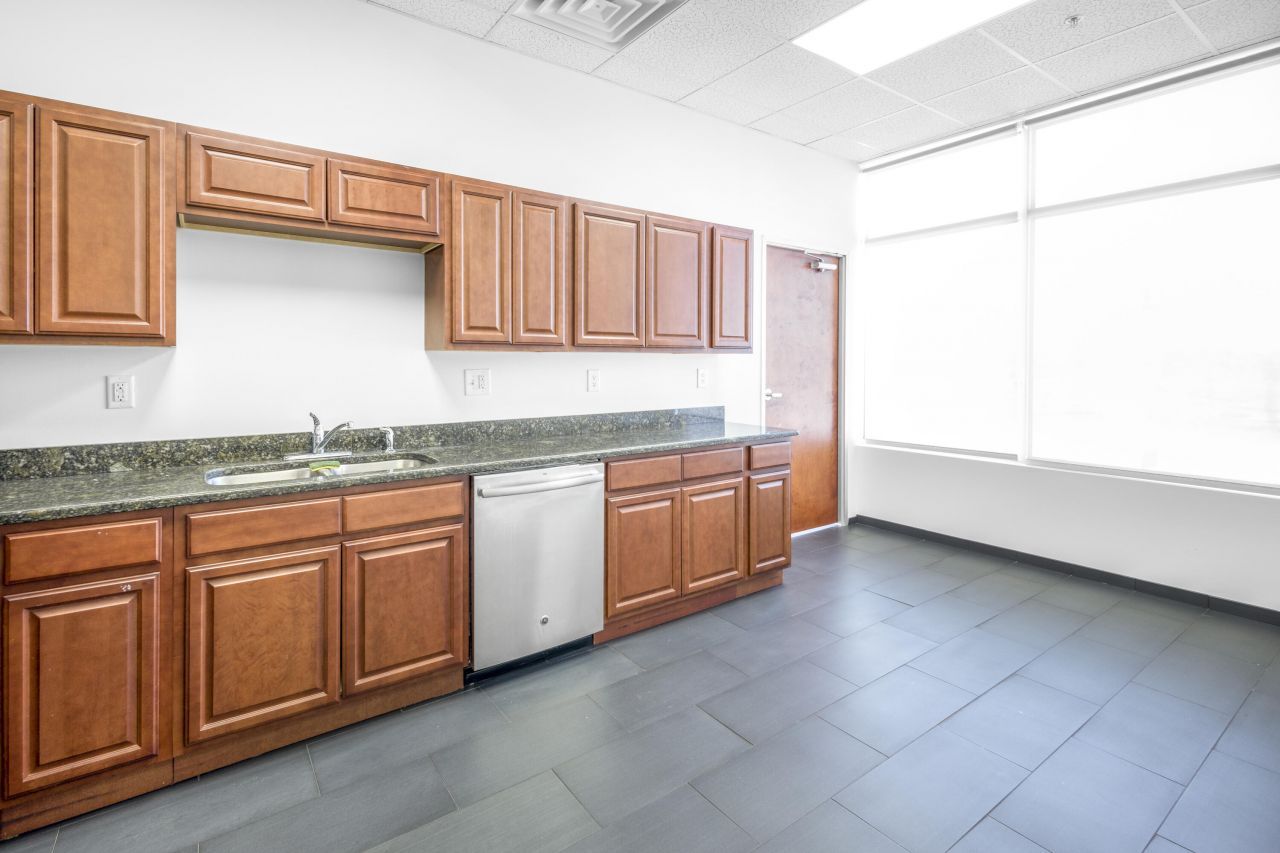 4921 Centre Pointe Drive Photo 4