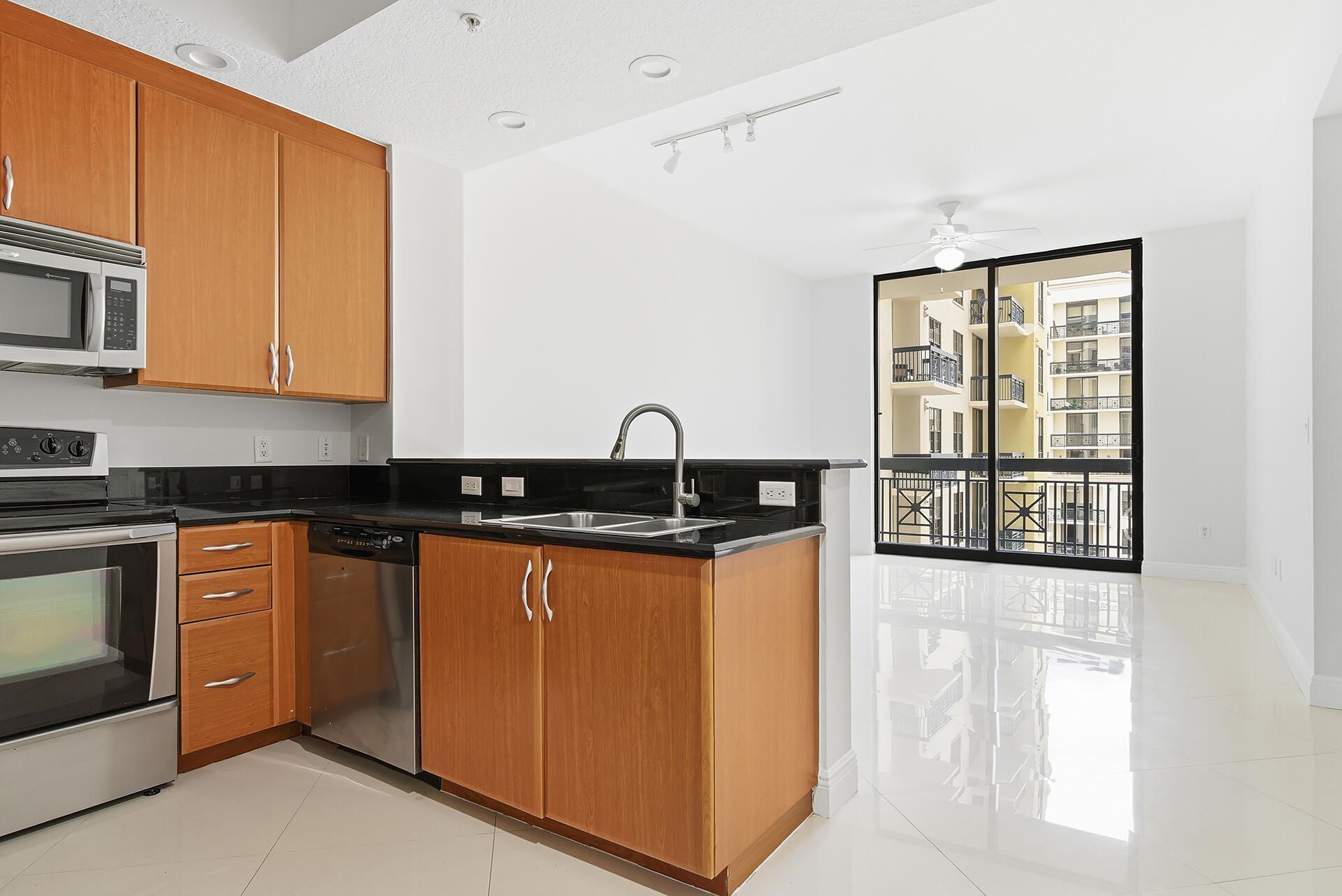 701 S Olive Avenue, Unit 1010, West Palm Beach, FL 33401 Photo