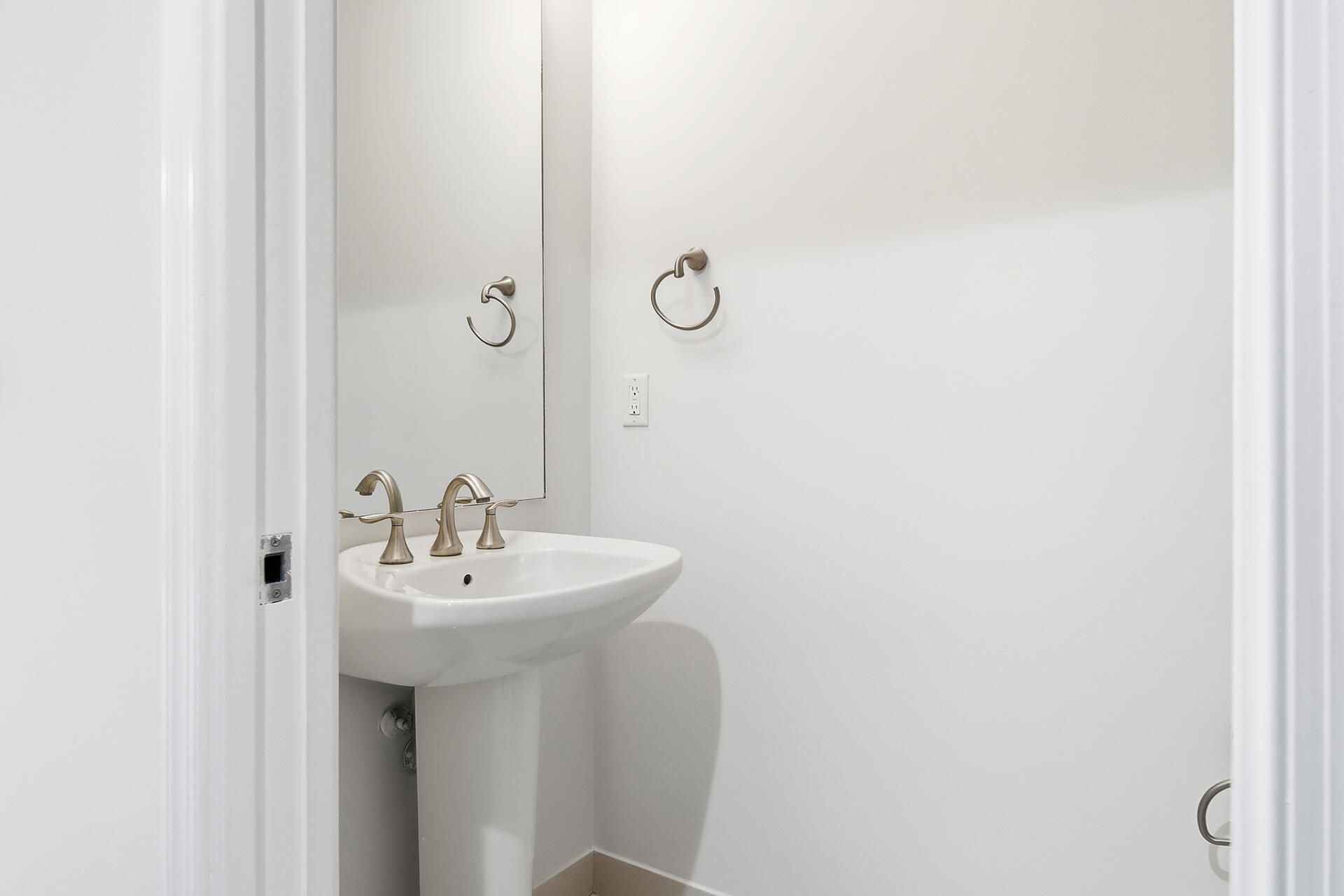 701 S Olive Avenue, Unit 1010, West Palm Beach, FL 33401 Photo