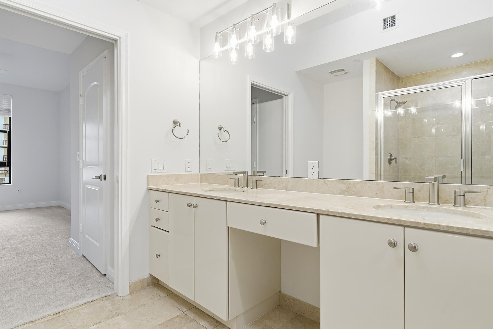 701 S Olive Avenue, Unit 1010, West Palm Beach, FL 33401 Photo