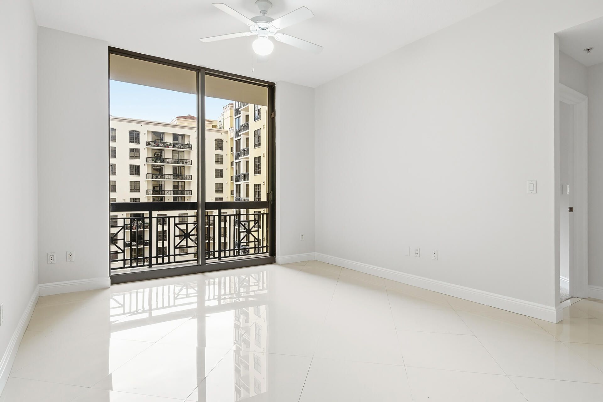 701 S Olive Avenue, Unit 1010, West Palm Beach, FL 33401 Photo