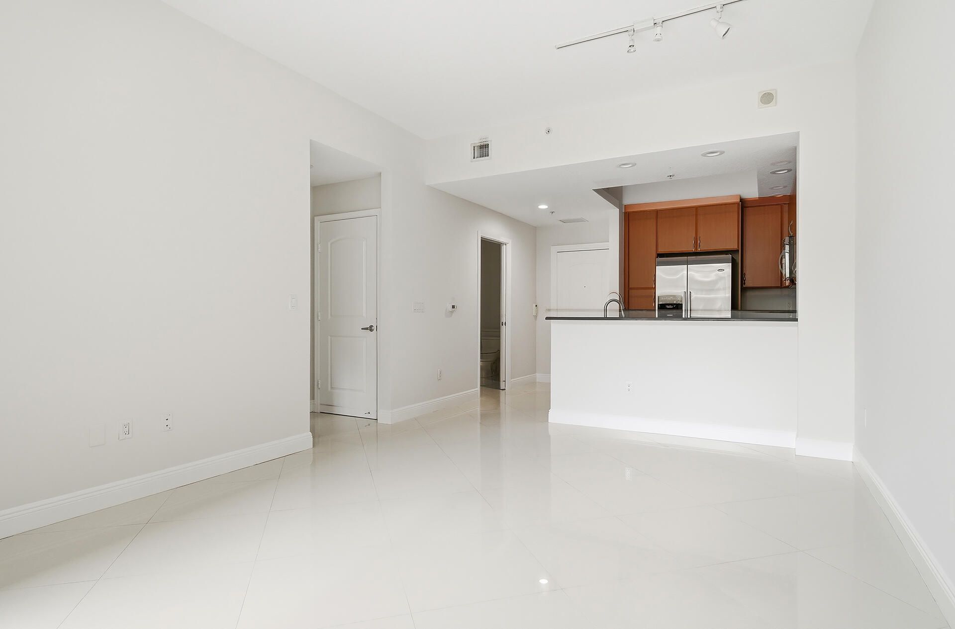 701 S Olive Avenue, Unit 1010, West Palm Beach, FL 33401 Photo