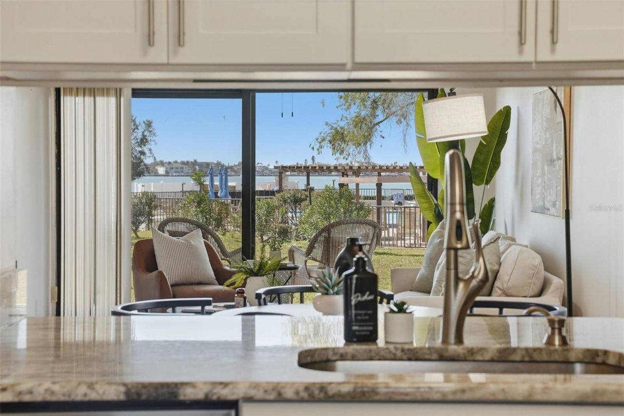 6291 Bahia Del Mar Circle, Unit 116, Saint Petersburg, FL 33715 Photo