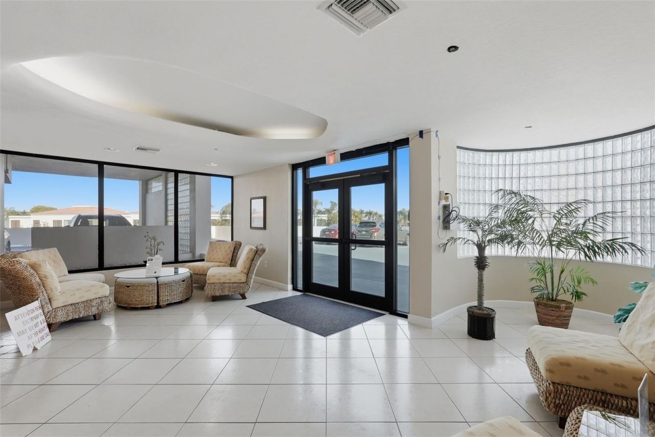 6291 Bahia Del Mar Circle, Unit 116, Saint Petersburg, FL 33715 Photo