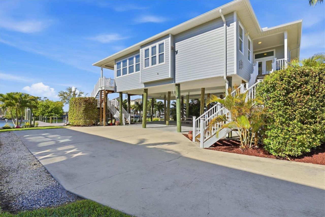 13875 Hatcher Avenue, Hudson, FL 34667 Photo