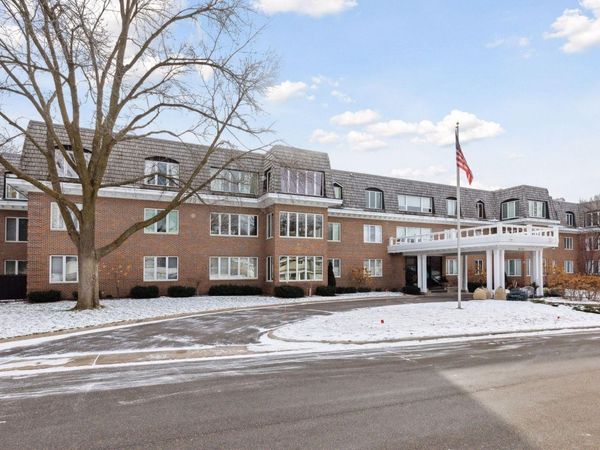 6105 Eden Prairie Road, Unit A12, Edina, MN 55436