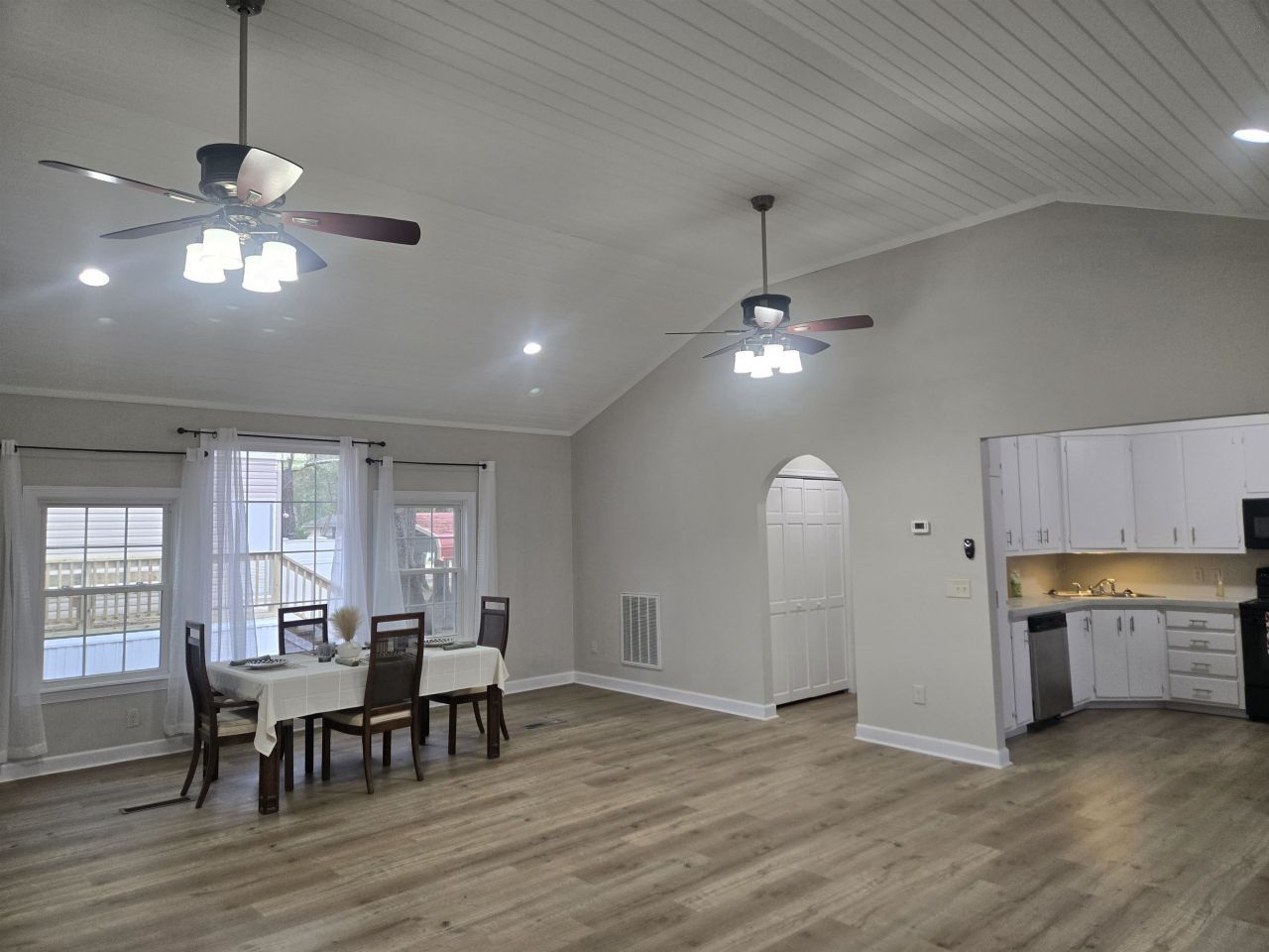 517 Porter Dr. Photo 13