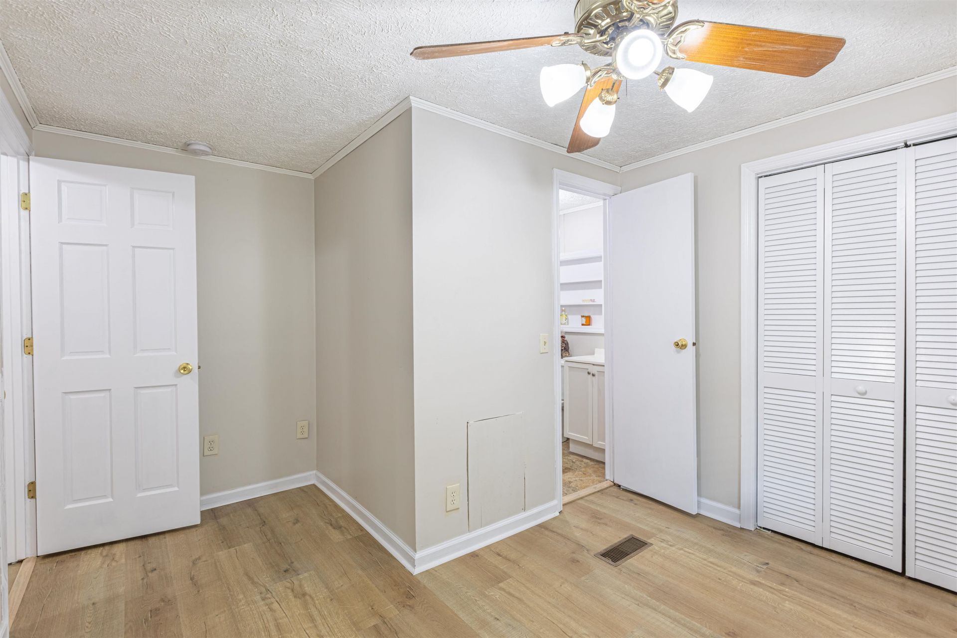 517 Porter Dr. Photo 32