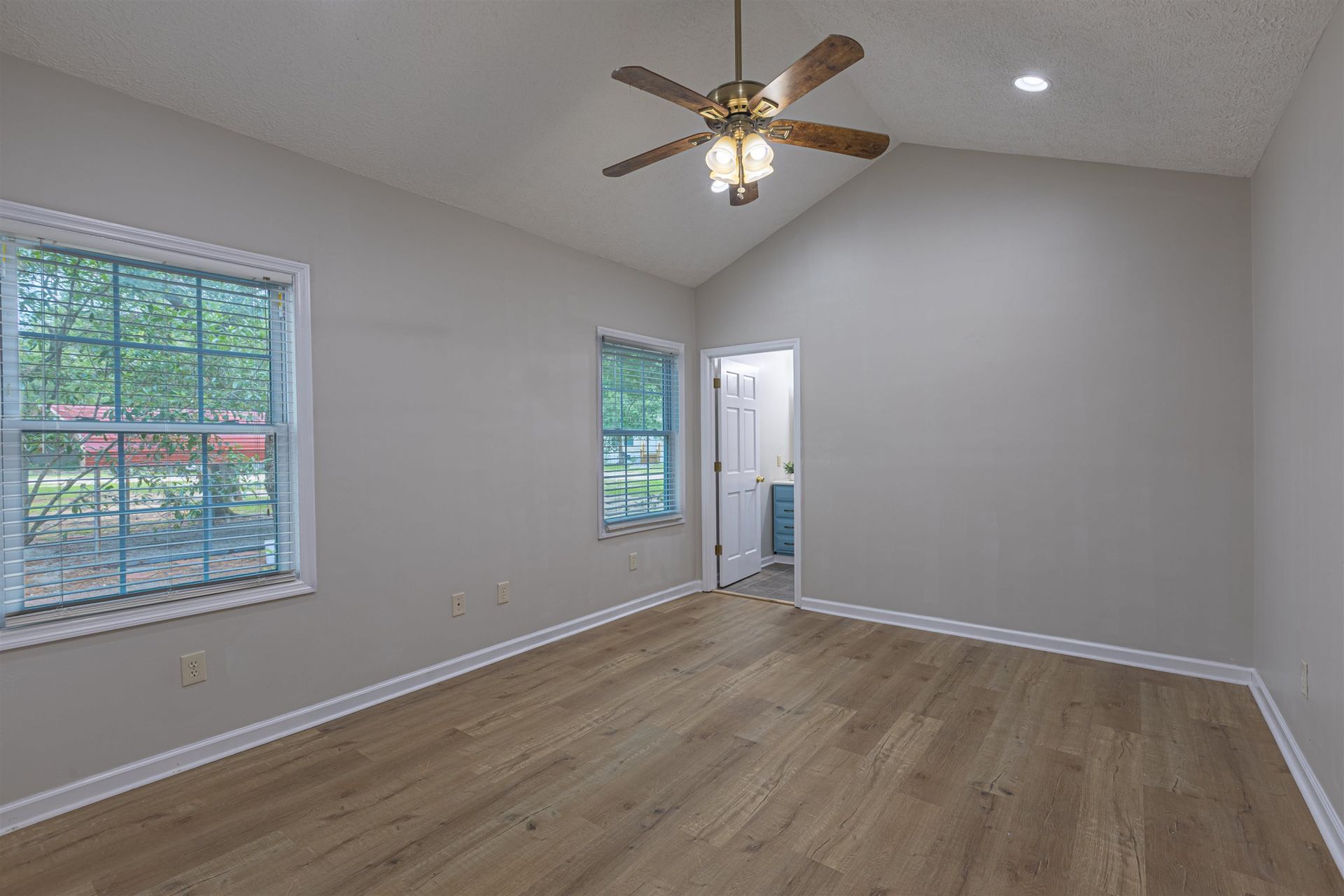 517 Porter Dr. Photo 34