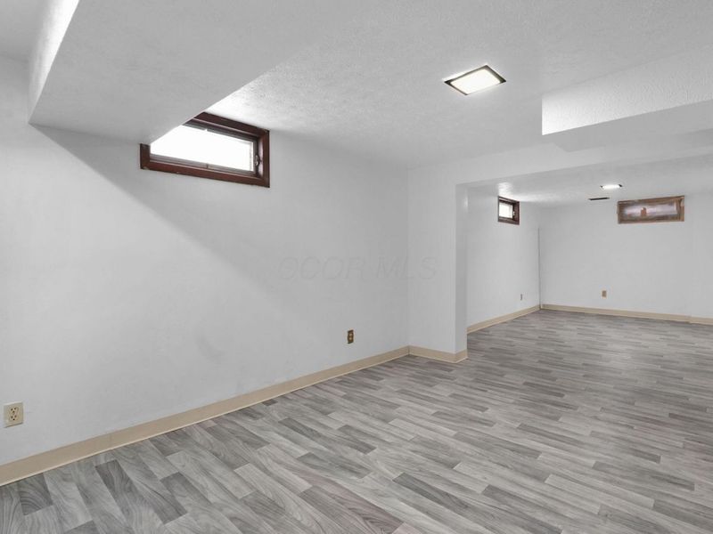 1414 Shanley Drive , Columbus, OH 43224 Photo 14